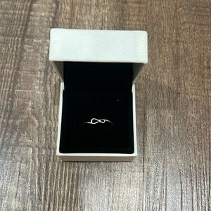 Silver forever symbol/bow ring from pandora
